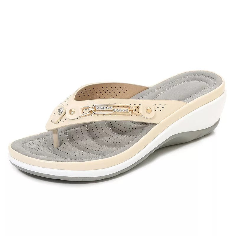 Soft leather sandals with arch support for women