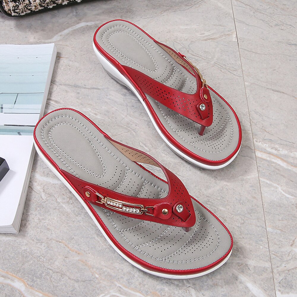 Soft leather sandals with arch support for women