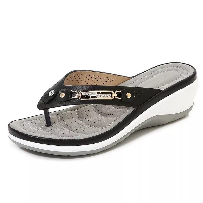 Soft leather sandals with arch support for women
