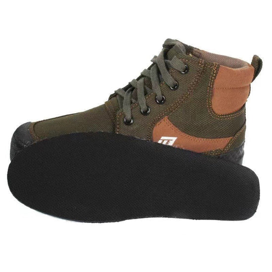 Waterproof and Comfortable Hiking Shoes for Outdoor Use