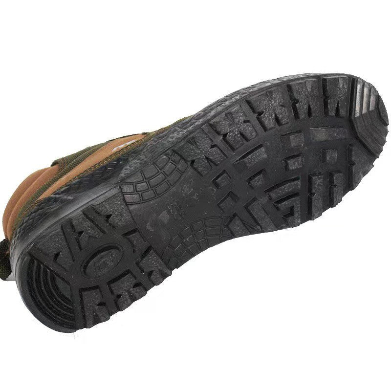 Waterproof and Comfortable Hiking Shoes for Outdoor Use