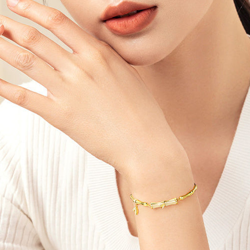 Elegant bamboo bracelet for women with refined chain