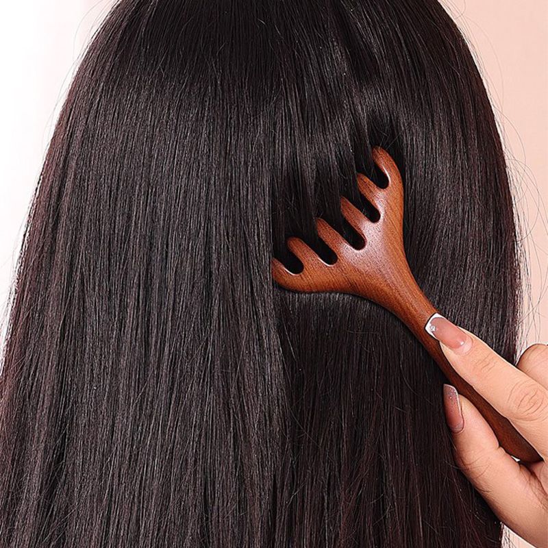 Six-Claw Meridian Massage Comb for Optimal Relaxation